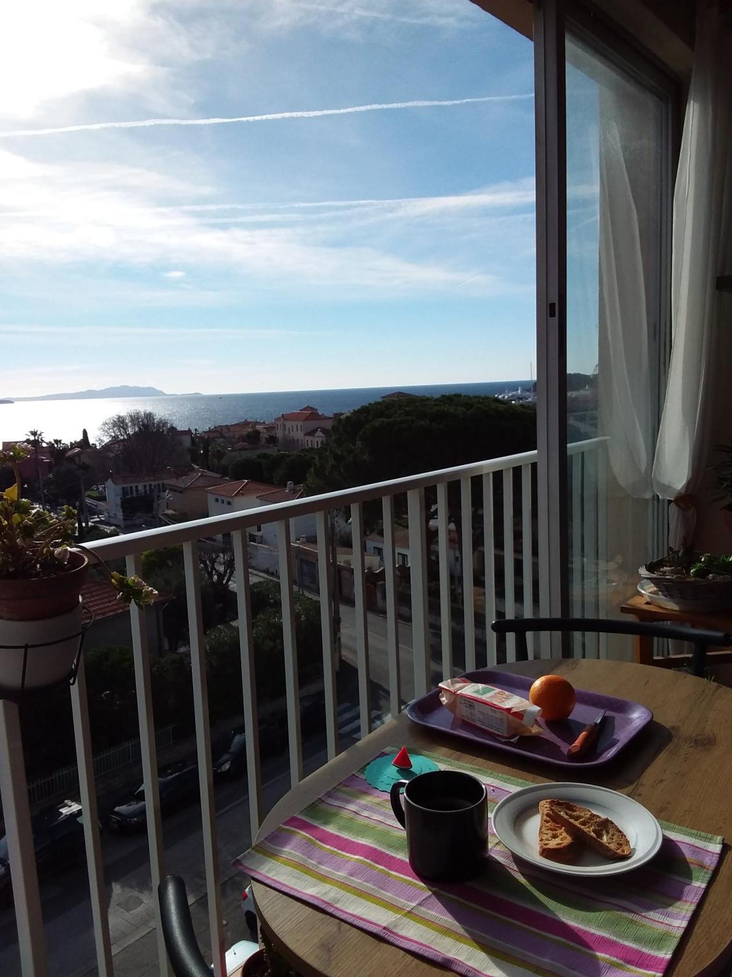 Belle Vue Mer Pour Ce T3 A La Ciotat Exterior photo